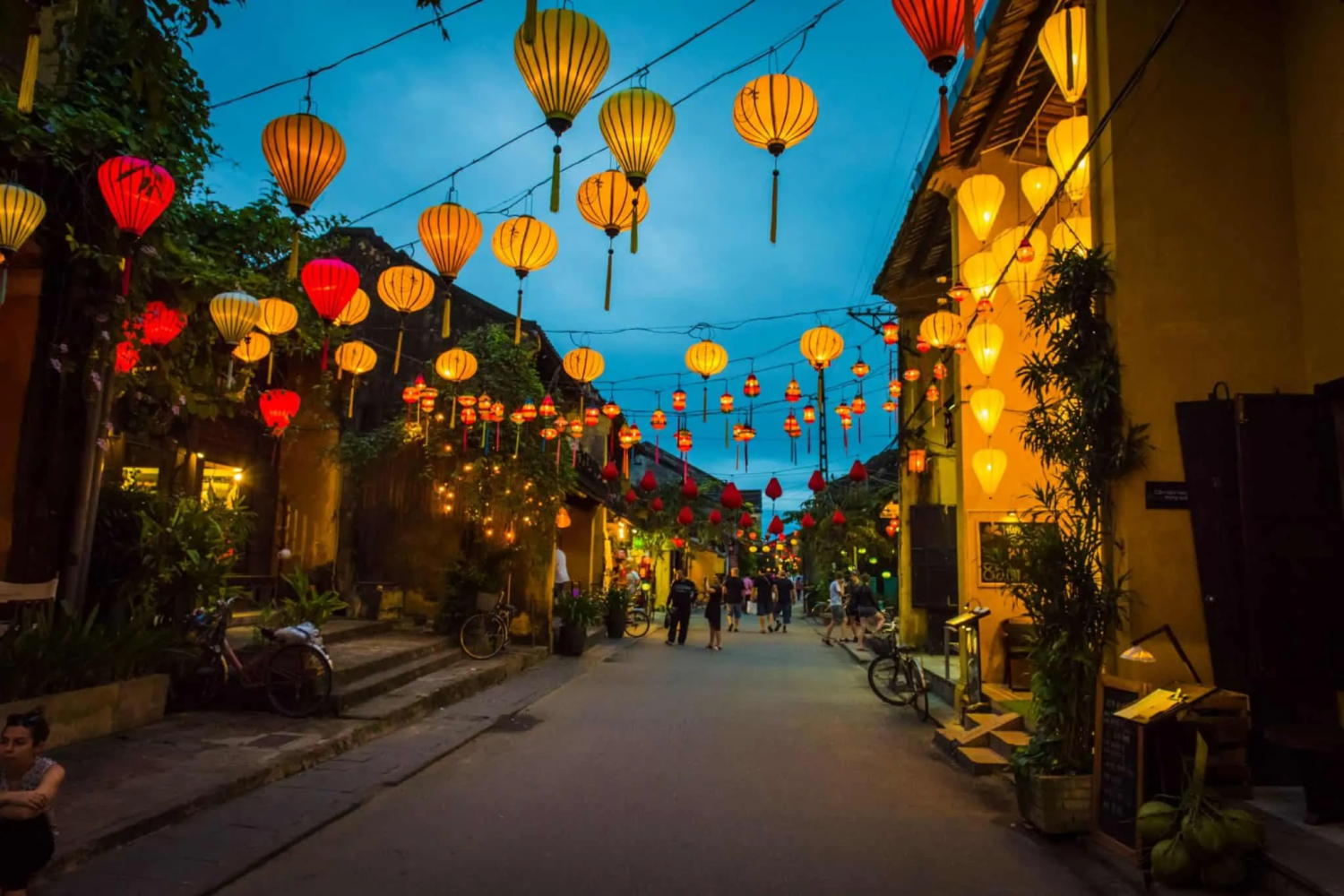 Highlights of Hoi An Lantern Festival 2048x1365